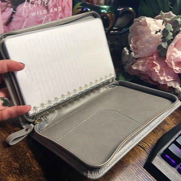 Gray Zip Around Case Climbing Tree Branded- notebook -  NEW - see pics - Picture 5 of 6